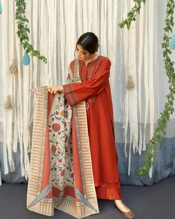 Arooj - 3PC Embroidered Set - Image 4