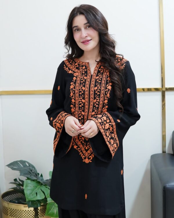 SOFIA – Classic Embroidered 2-Piece Set